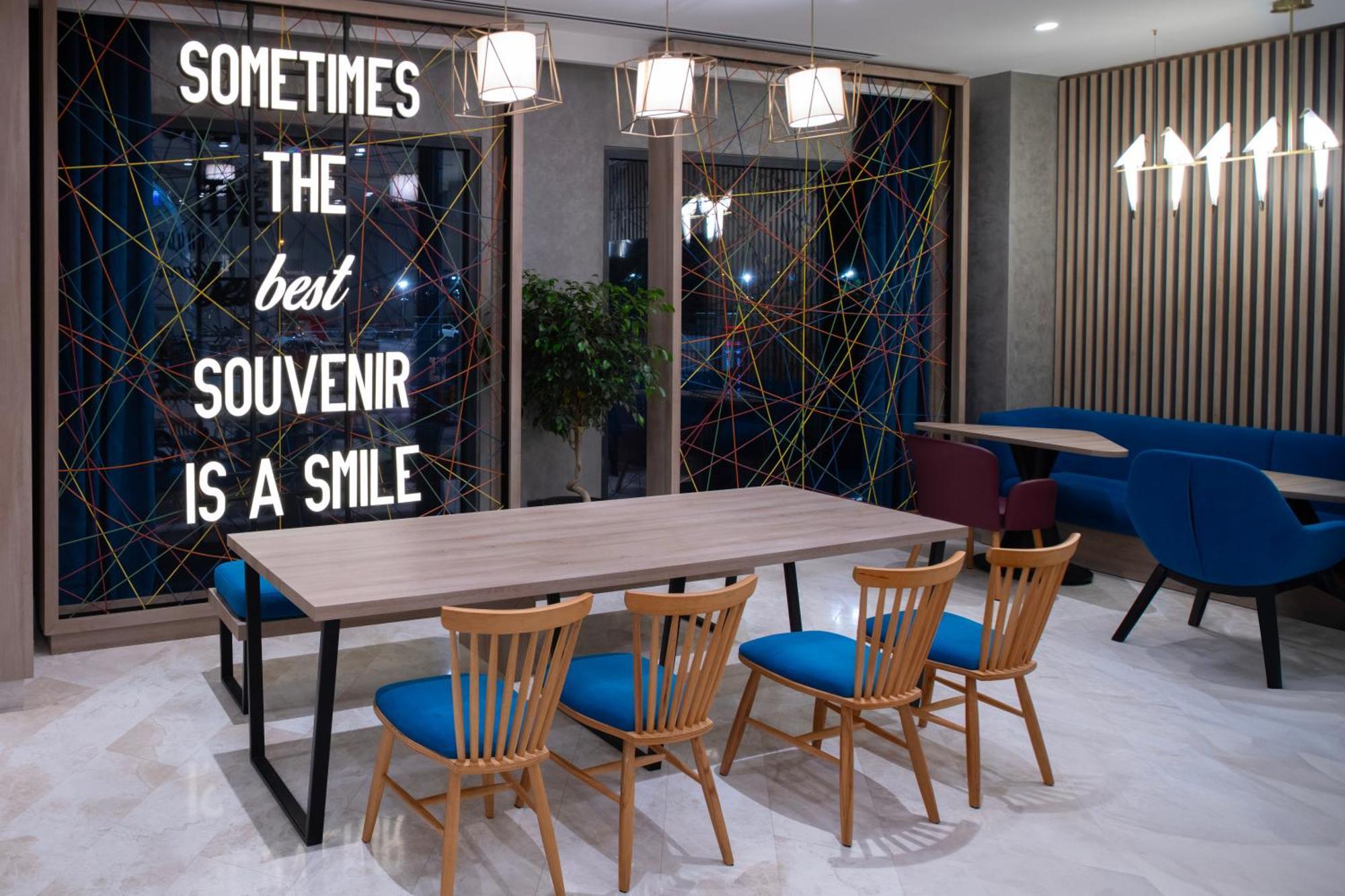 Hampton By Hilton Istanbul Merter Esterno foto