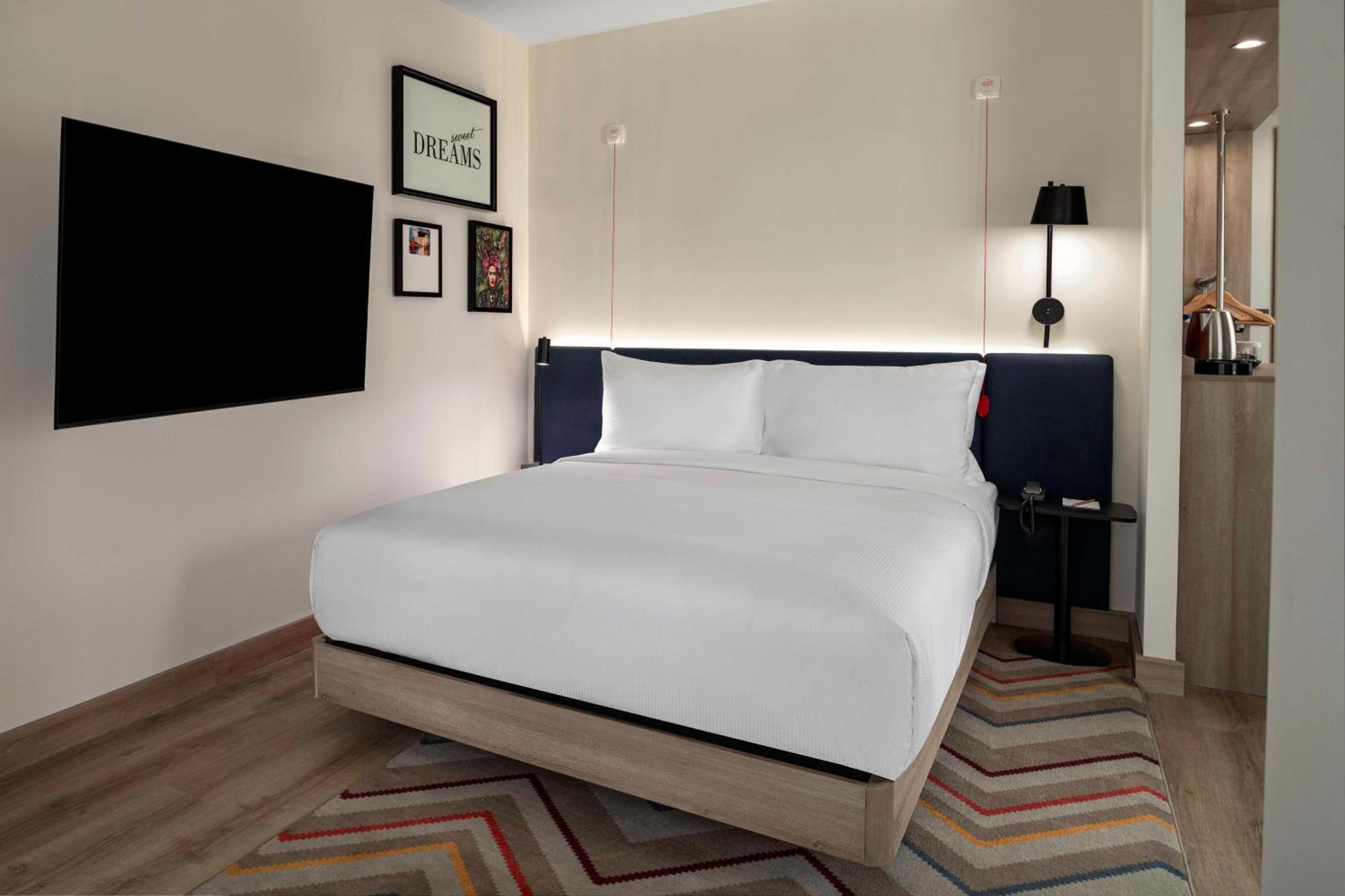 Hampton By Hilton Istanbul Merter Esterno foto
